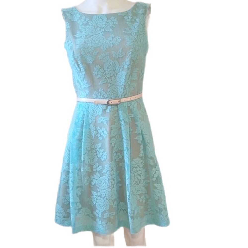 Ava & Aiden Sleeveless Light Aqua Blue Lace Mini Dress